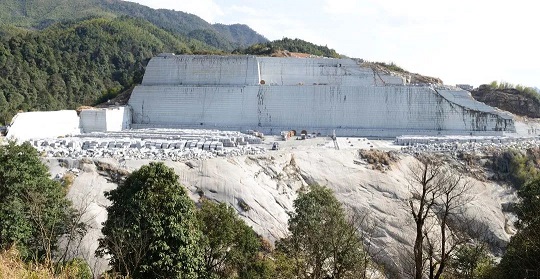 國內石材年產量最大的 15 個省，產量最大的