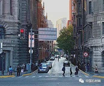 石材行業安全 | 小小安全帽、生命保護神