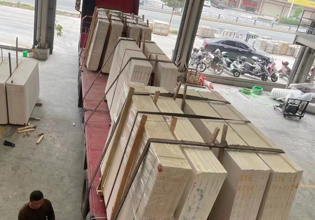 進入商鋪