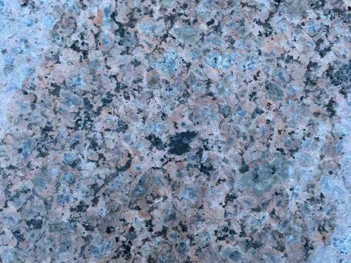 新疆棕钻.粽钻 现货处理. 有需要的联系了-特价信息-中国石材网