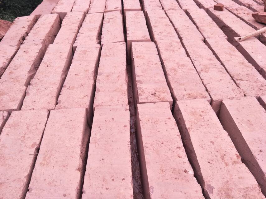 自有四川宜宾红砂岩矿山两座,出产红砂岩荒-供应信息-中国石材网