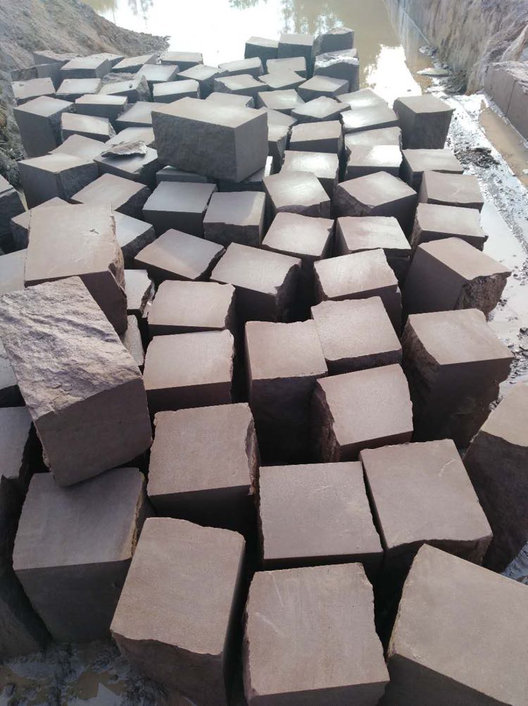 砂岩是一种沉积岩,是由石粒经过水冲蚀沉淀-供应信息-中国石材网