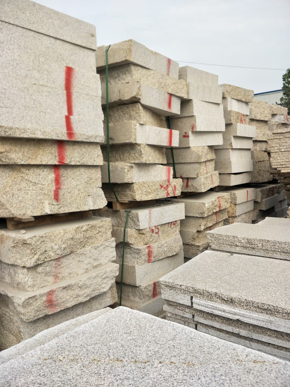 山东汶上锈石厂矿直销:黄锈,白锈,火烧板-求购信息-中国石材网