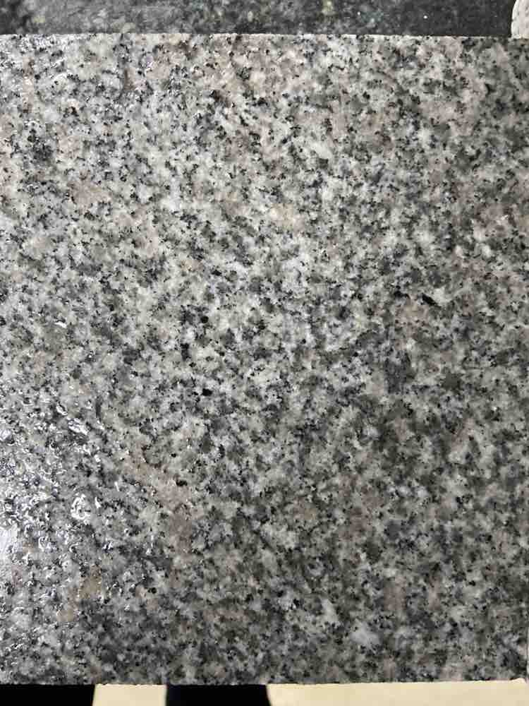 江西芝麻灰2公分烧面毛板5000平米