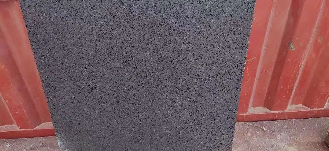 正宗火山岩黑洞石 ? 硬度高耐磨损-供应信息-中国石材网
