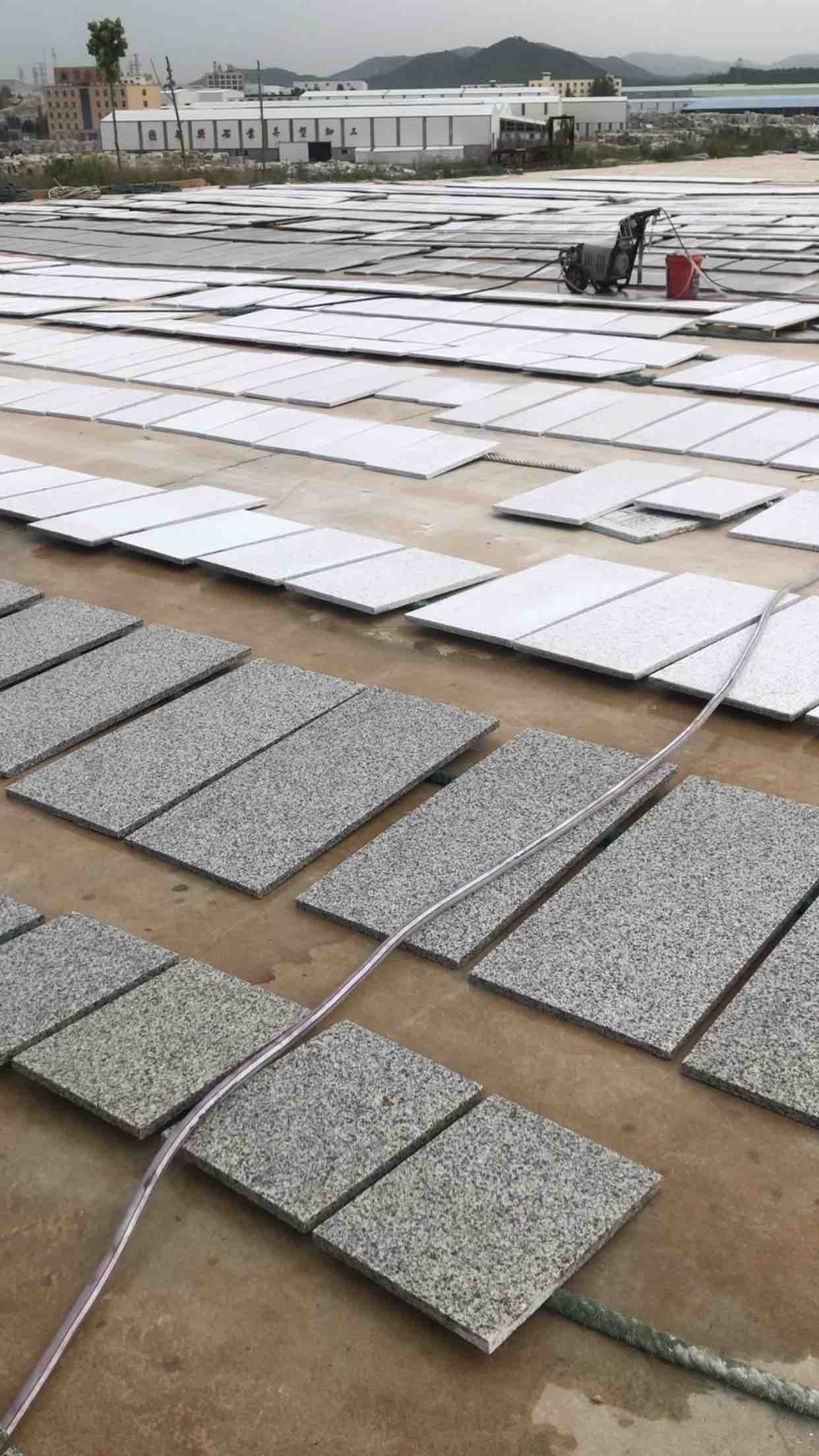 黄金麻幕墙干挂石材成品联系我