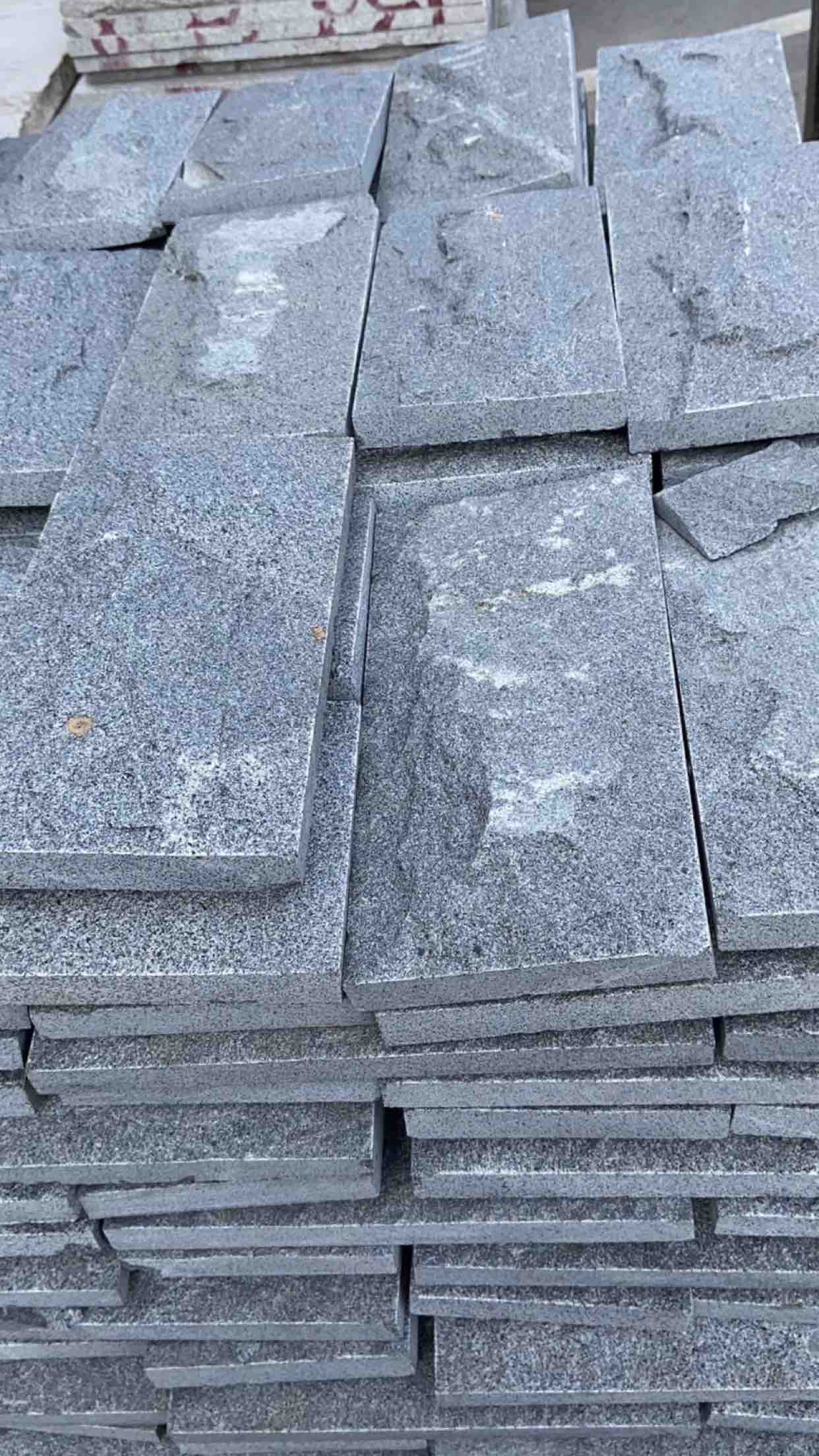 芝麻灰蘑菇石,园林景观石