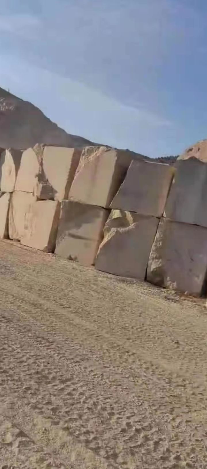 汕头区域求购花岗岩吨石,角石.