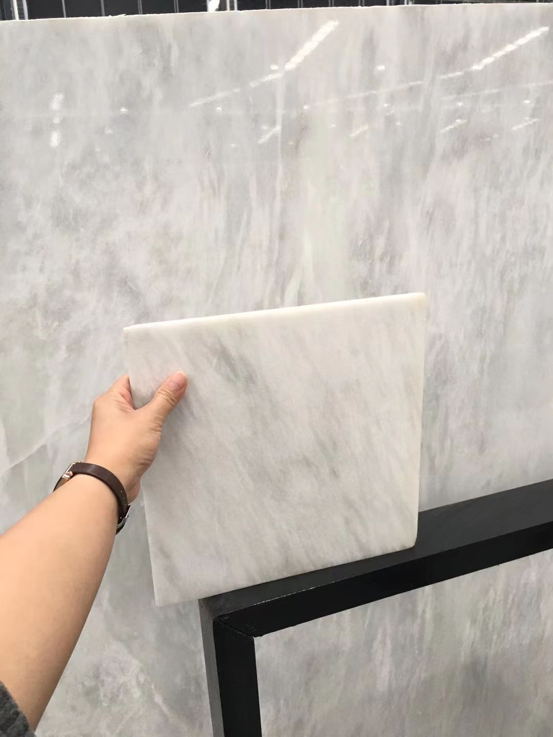 雪花白玉,经典白带玉的白色大理石,精装-供应信息-中国石材网