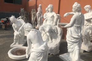 阿波罗沐浴群雕